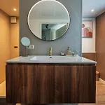 Chalé 86, Bed & Outdoor Wellness - Sauna, Hottub, Icebath & Outdoor Shower Included! *