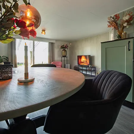 Chalet 86, Bed & Outdoor Wellness - Sauna, Hottub, Icebath & Outdoor Shower Included!