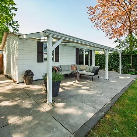 86, Bed & Outdoor Wellness - Sauna, Hottub, Icebath & Outdoor Shower Included! Chalet