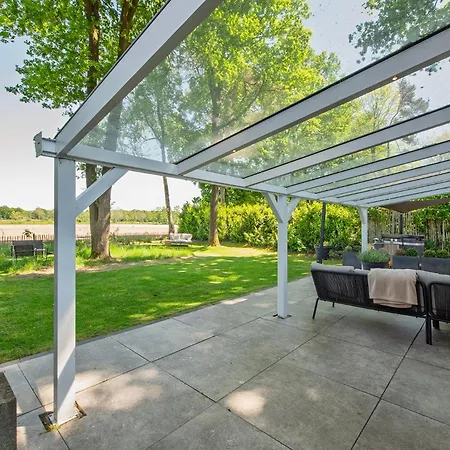 86, Bed & Outdoor Wellness - Sauna, Hottub, Icebath & Outdoor Shower Included!