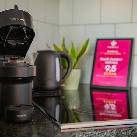 86, Bed & Outdoor Wellness - Sauna, Hottub, Icebath & Outdoor Shower Included! Chalet *