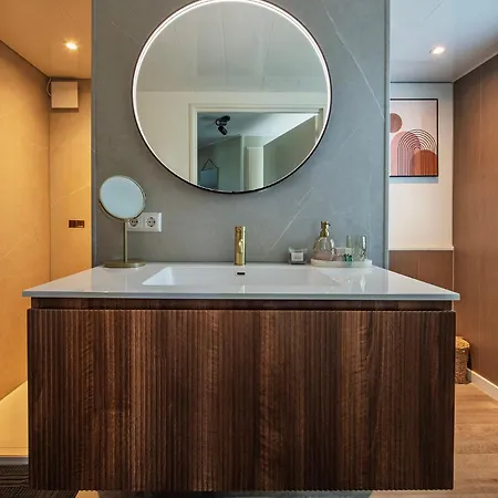 Шале 86, Bed & Outdoor Wellness - Sauna, Hottub, Icebath & Outdoor Shower Included! *