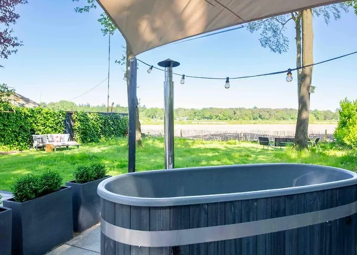 86, Bed&outdoor Wellness - Sauna, Hottub, Icebath&outdoor Shower Included! * Oisterwijk