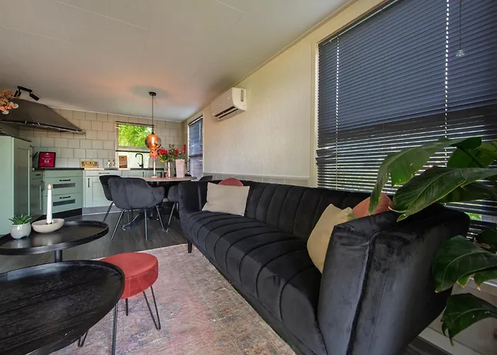 86, Bed&outdoor Wellness - Sauna, Hottub, Icebath&outdoor Shower Included! Chalet