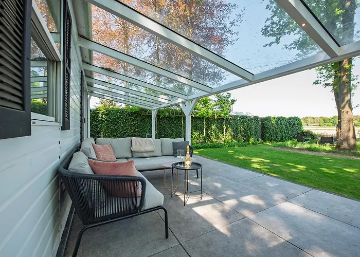 Chalet 86, Bed&outdoor Wellness - Sauna, Hottub, Icebath&outdoor Shower Included! Oisterwijk