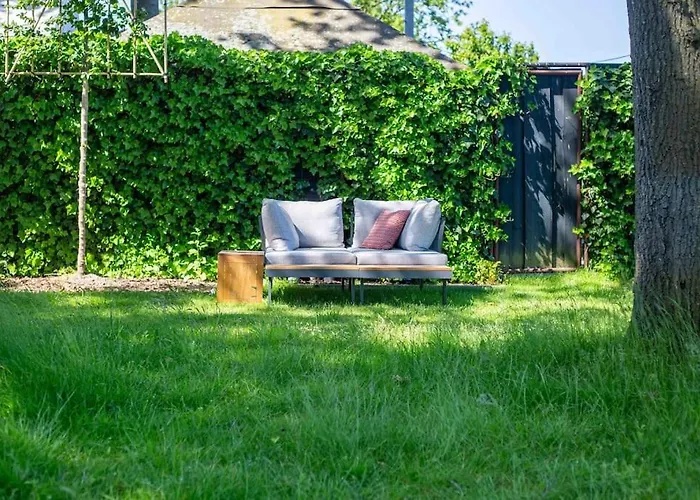 86, Bed & Outdoor Wellness - Sauna, Hottub, Icebath & Outdoor Shower Included! Chalé