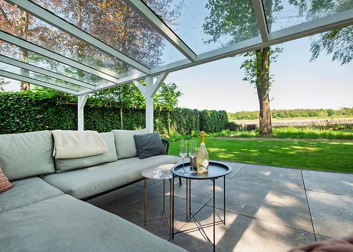 86, Bed & Outdoor Wellness - Sauna, Hottub, Icebath & Outdoor Shower Included! Chalé